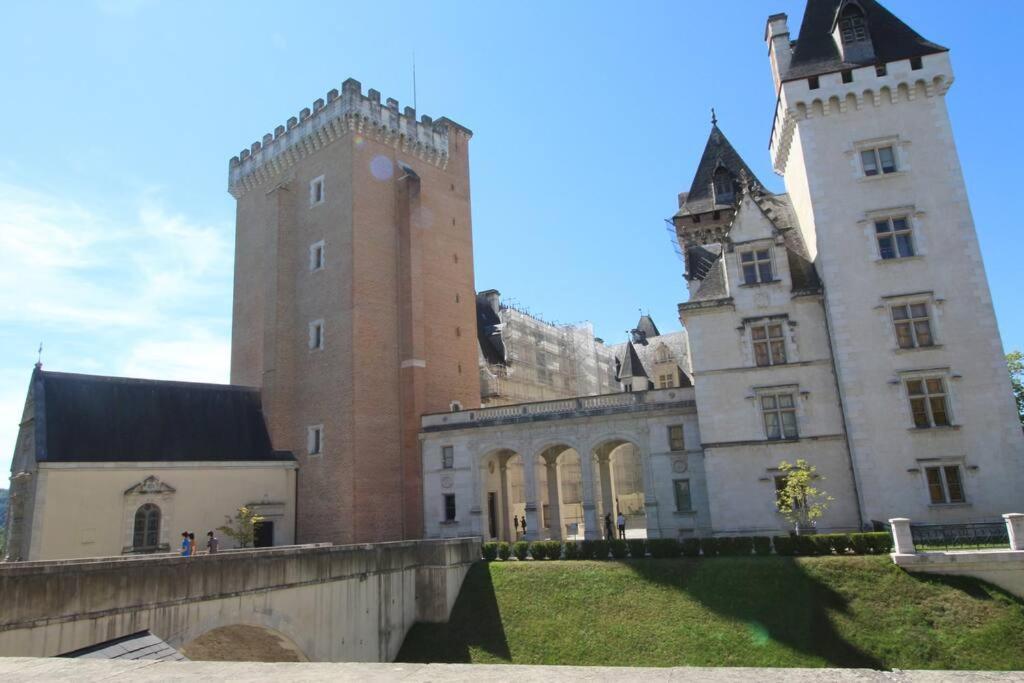 Quartier Historique Du Chateau Bel Appt Meuble Pau Eksteriør bilde